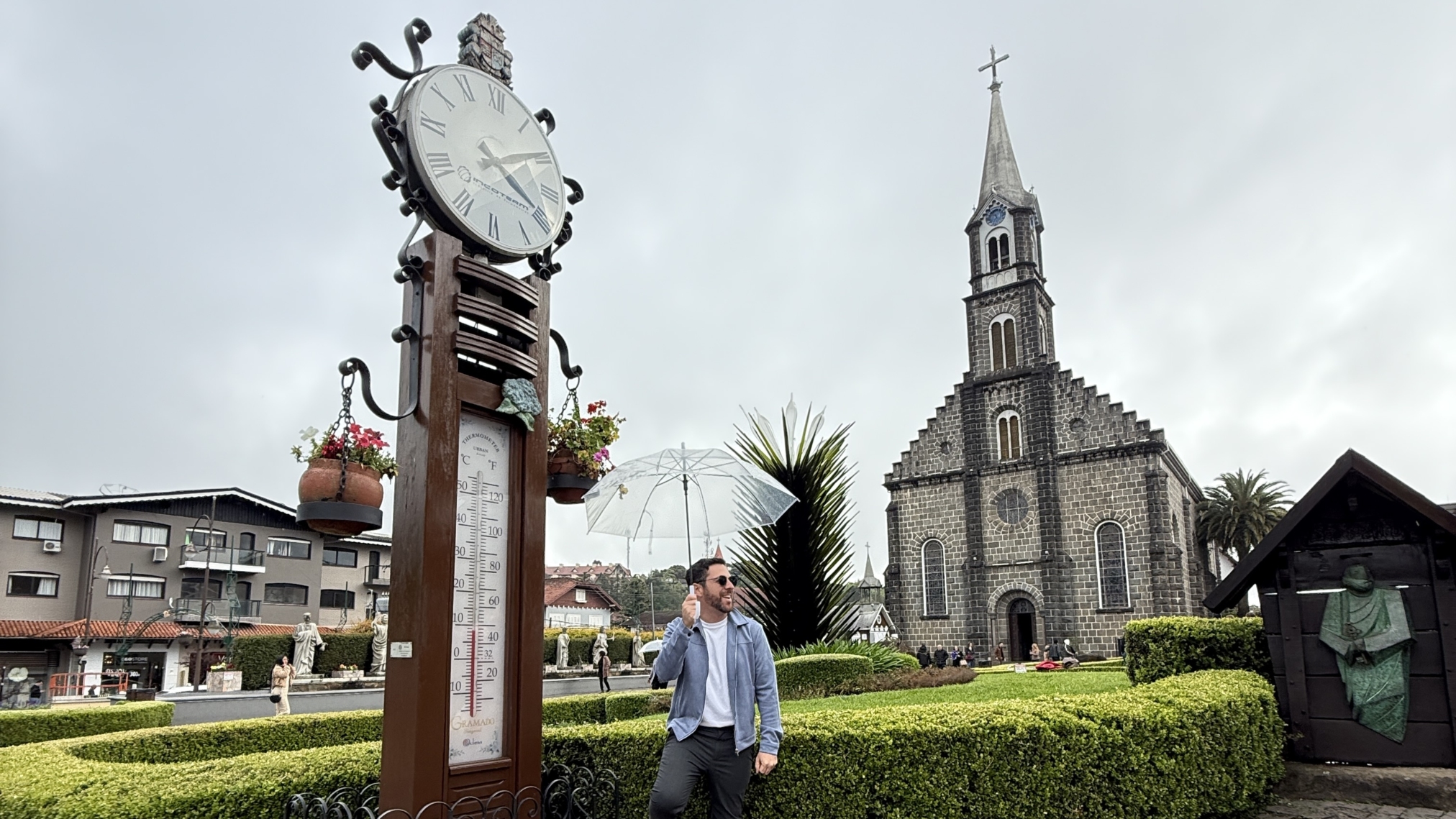 Frente Igreja de Gramado